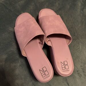 NWOT no boundaries platform sandal